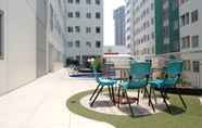 ล็อบบี้ 2 Comfy Studio Apartment at Pavilion Permata with City View by Travelio