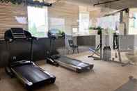 Fitness Center Comfy Studio Apartment at Pavilion Permata with City View by Travelio