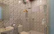 Toilet Kamar 6 Maxima Pearl Labuan Bajo