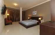 Bedroom 5 Orchard Suite near Batam Center