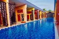 Swimming Pool Baan Noppadol Hua Hin Loft