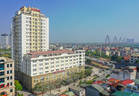 Bên ngoài A25 Hotel - 705 Lac Long Quan