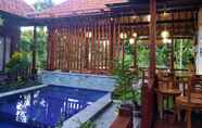 Swimming Pool 7 Wait Garden Cottage Penida