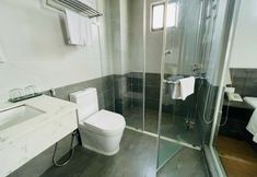 In-room Bathroom 7 The Nha Trang Business Hotel