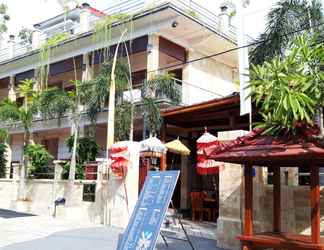 Bên ngoài 2 Grand Raka Homestay