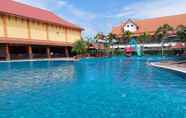 Kolam Renang 5 Tanjung Demong Beach Resort 