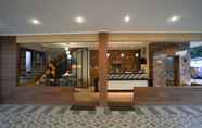 Lobi 4 Patria Family Hotel