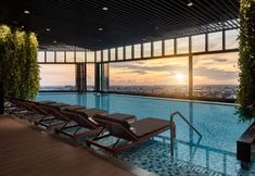 Swimming Pool 5 Melia Vinpearl Hue