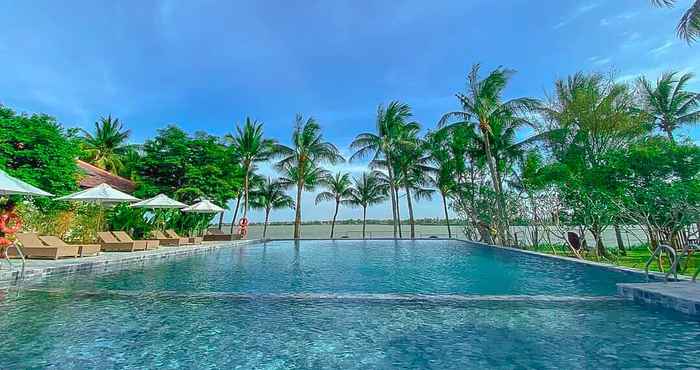 Swimming Pool Vinh Hung Riverside Resort & Spa