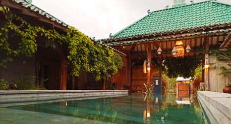 로비 2 Watukarung Ristu Homestay