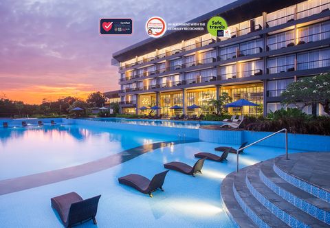 Swimming Pool Swiss-Belresort Belitung