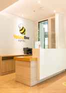 LOBBY Yellow Bee Tanah Abang