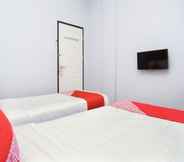 Bedroom 3 OYO 632 Hotel Mulana