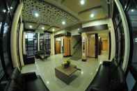 Lobby Swarna Dwipa Residence