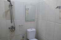 Toilet Kamar Hotel Kencana Jaya