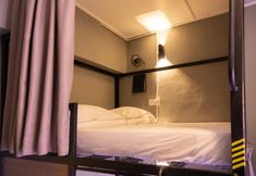 Bedroom 5 Traveller Bunker Hostel 1 