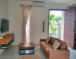 Sảnh chờ 2 Full House 3 Bedroom at Griya Rohman