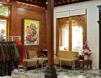 Lobby 2 Kampoeng Joglo Boutique Hotel