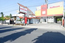 外觀 RedDoorz Plus near Stadion Wijaya Kusuma
