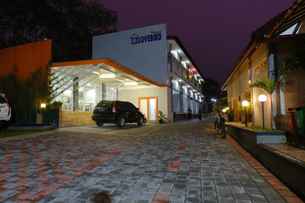 Wisma Lovebird, Rp 360.251