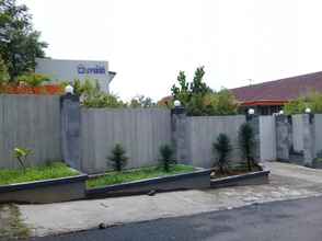 Exterior 4 Wisma Lovebird