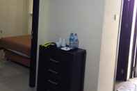 ห้องนอน Elsa rooms at Kebagusan City apartments