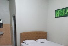 Kamar Tidur 6 Hotel Bahagia Satu