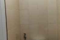 In-room Bathroom Azura House 2 bedroom near ICE Aeon mall