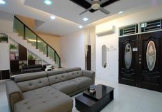 Lobby 2 iBook 2 Homestay 