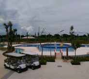 สระว่ายน้ำ 7 AquaMira Resort