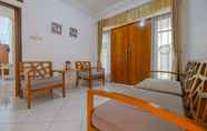 Ruangan Fungsional 4 Homestay Jogokaryan Dekat Alun-Alun Kidul dan Malioboro by Simply Homy