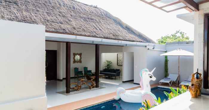 Kolam Renang LYFF Villa Bali 