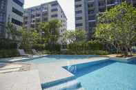 Swimming Pool Floral Blossom Sathorn