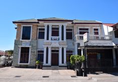 Exterior 3 Puri Gajah Dompak 