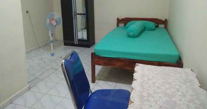 Kamar Tidur Putry Homestay Kupang 