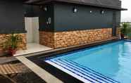 Swimming Pool 2 Cityscape - Studio 1102