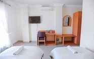 Kamar Tidur 7 Chrysant Hotel & Resort
