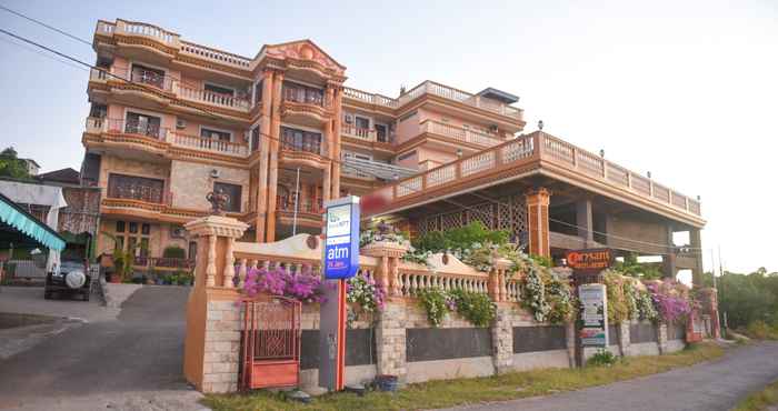 Bangunan Chrysant Hotel & Resort