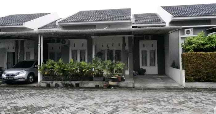 Exterior Griya Mbah Kasinah 9F