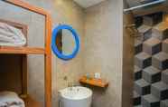 Toilet Kamar 3 Radja Art and Boutique Hotel Simpang Lima