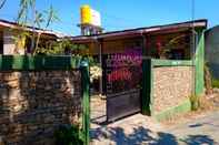 Exterior Virgin Homestay Kupang 