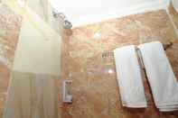 In-room Bathroom Sky Residence Mangga Besar 1 Jakarta