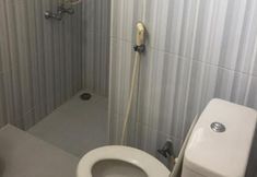 In-room Bathroom 7 Villa Vandrelie Mansion Kota Bunga Puncak