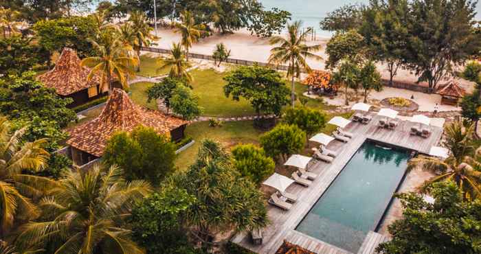 Swimming Pool Desa Dunia Beda Beach Resort