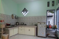 Bar, Cafe and Lounge Villa Pring Lima