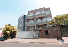 외관 3 OYO 3698 Koen View