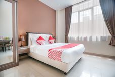 침실 OYO 3698 Koen View