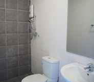 In-room Bathroom 4 Sabaydee Resort Nakorn Nayok