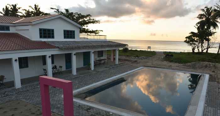 Kolam Renang Lazuli Resort