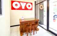 Lobby 7 Super OYO 217 A1 Hotel